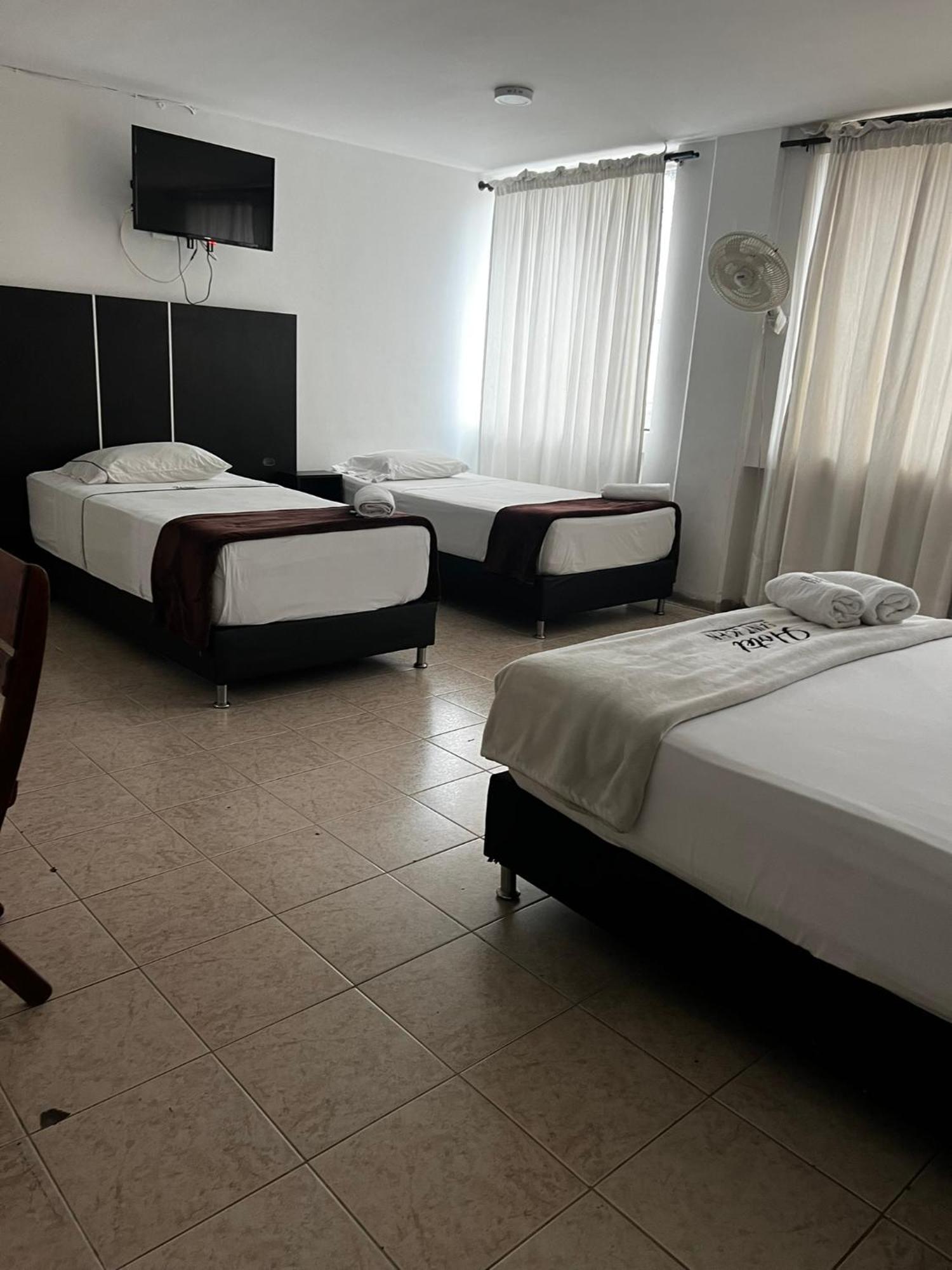 Hotel Saint John Medellín Eksteriør bilde