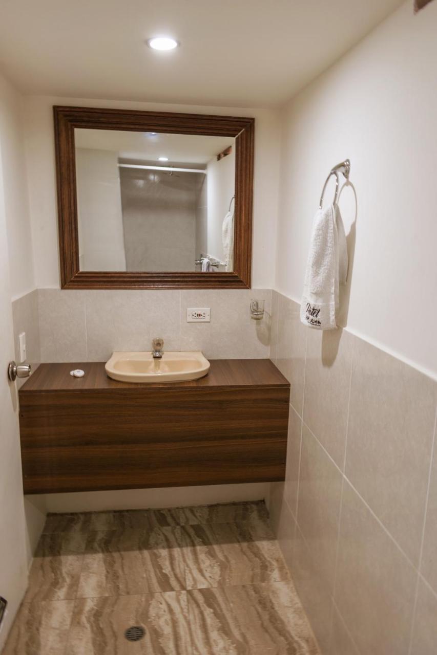 Hotel Saint John Medellín Eksteriør bilde